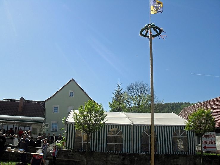 Bild: Aufgestellt