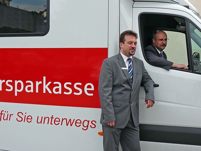 Bild: Neuer Sparkassenbus