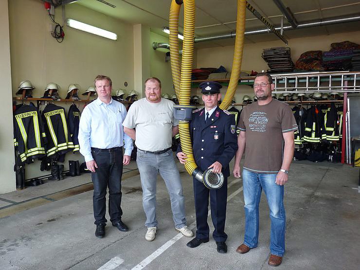 Bild: Abgasanlage f&uuml;r Feuerwehr