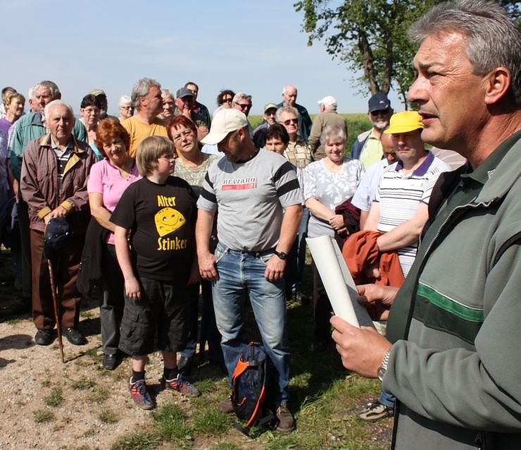 Bild: Besuch in ihrem Wald