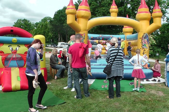 Bild: Ritterspiele am Schloss