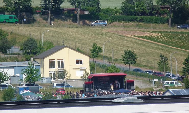 Bild: Nazis in der Nachbarstadt