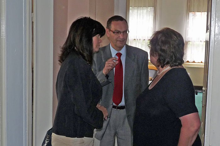 Bild: Zu Besuch im Frauenhaus