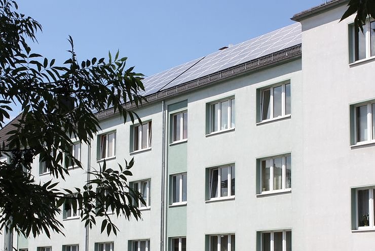Bild: Photovoltaik in der Weberstra&szlig;e