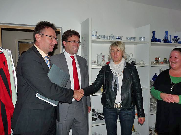 Bild: Sozialkaufhaus besucht