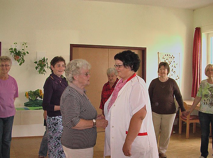 Bild: Tanzend durch die Welt