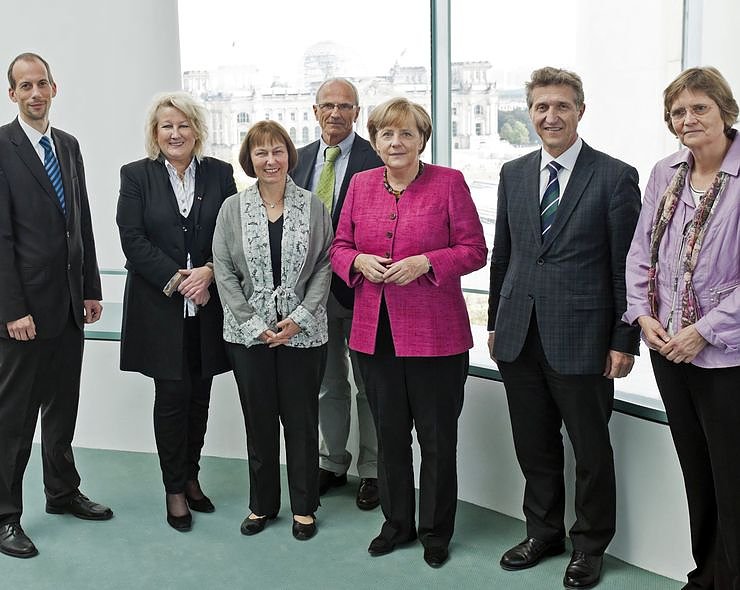 Bild: Zeh bei Merkel zum Gespr&auml;ch