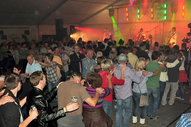 Bild: H&ouml;hepunkt beim Oktoberfest (1)