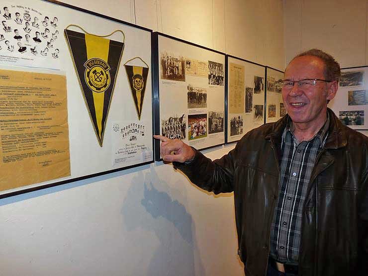 Bild: Ausstellung 100 Jahre Fu&szlig;ball
