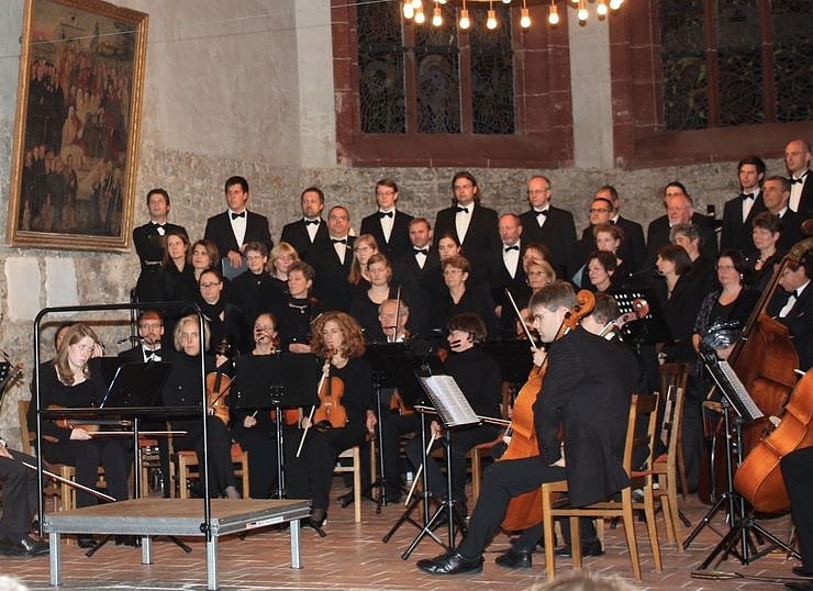 Bild: Gesungen und musiziert