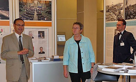 Bild: Wanderausstellung er&ouml;ffnet