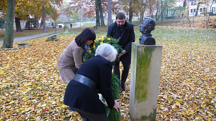 Bild: Kranzniederlegung