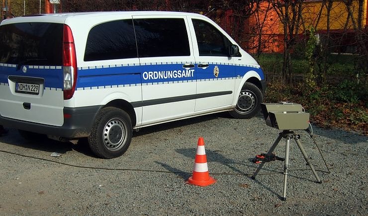 Bild: Probehalber geblitzt