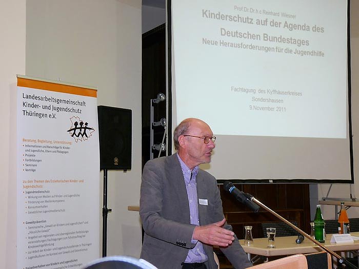Bild: Kinder vor Gewalt sch&uuml;tzen