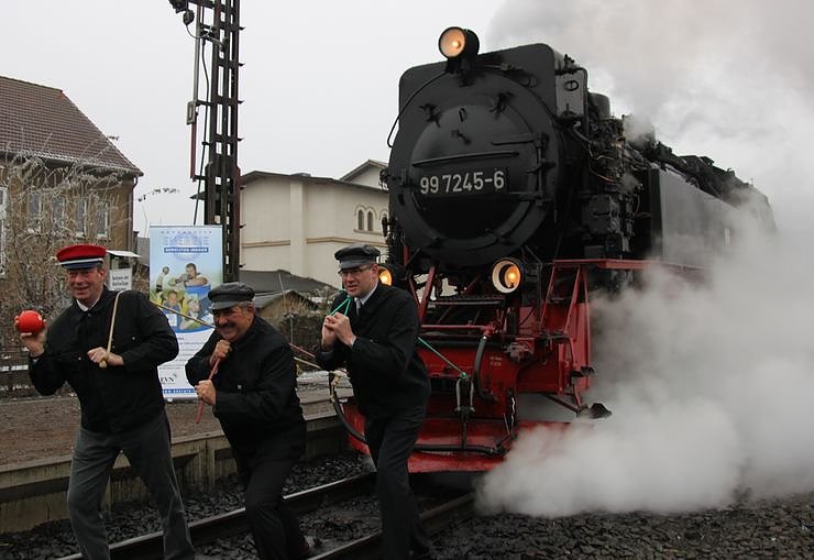 Bild: Mit Volldampf zur 12. Auflage
