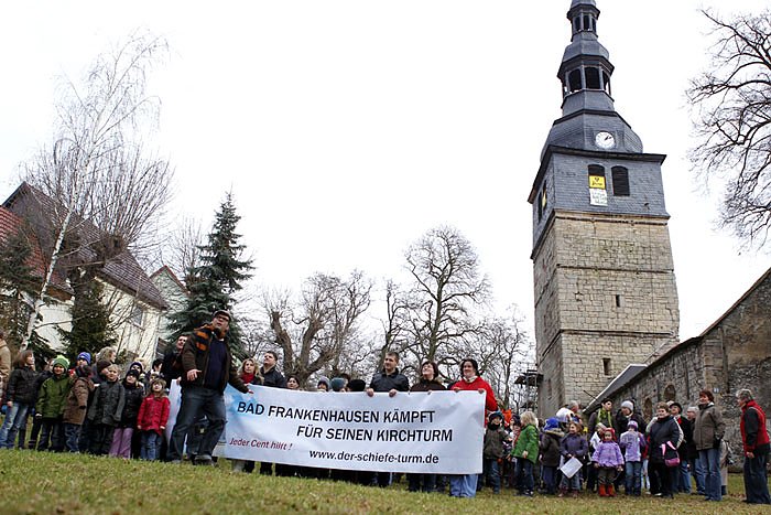 Bild: Kampf um den schiefen Turm