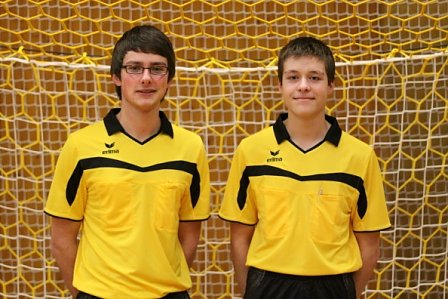 Bild: Schiedsrichter-Duo