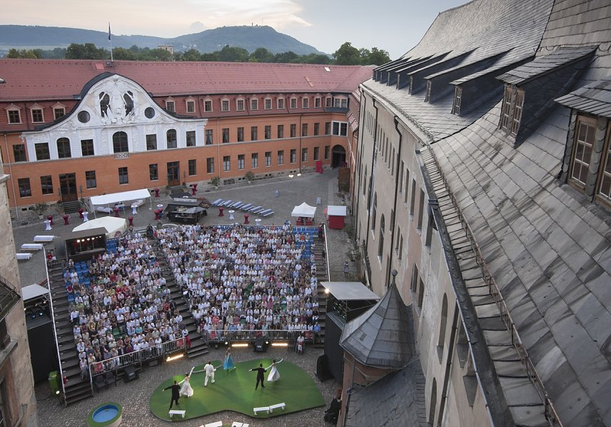 Bild: Schlossfestspiele: Blick auf die B&uuml;hne