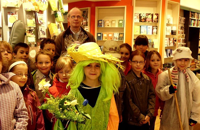 Bild: St&auml;ndchen im Buchhaus