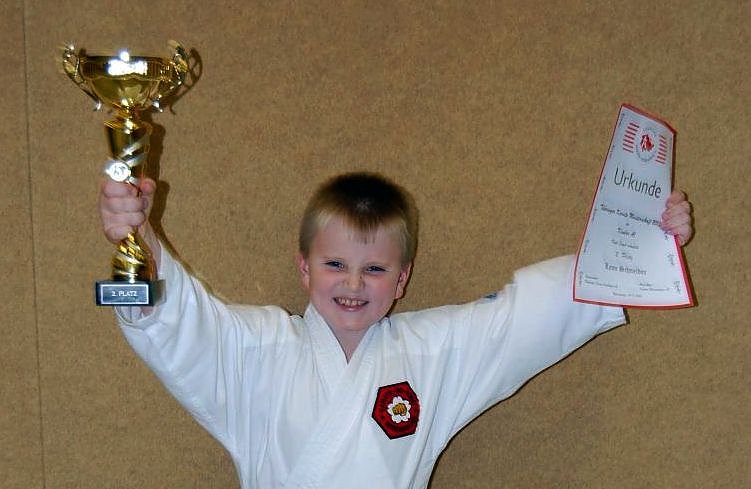 Bild: Vizemeister im Karate