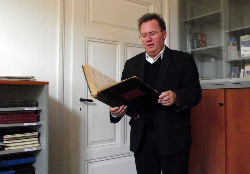 Bild: Dompfarrer Richard Hentrich