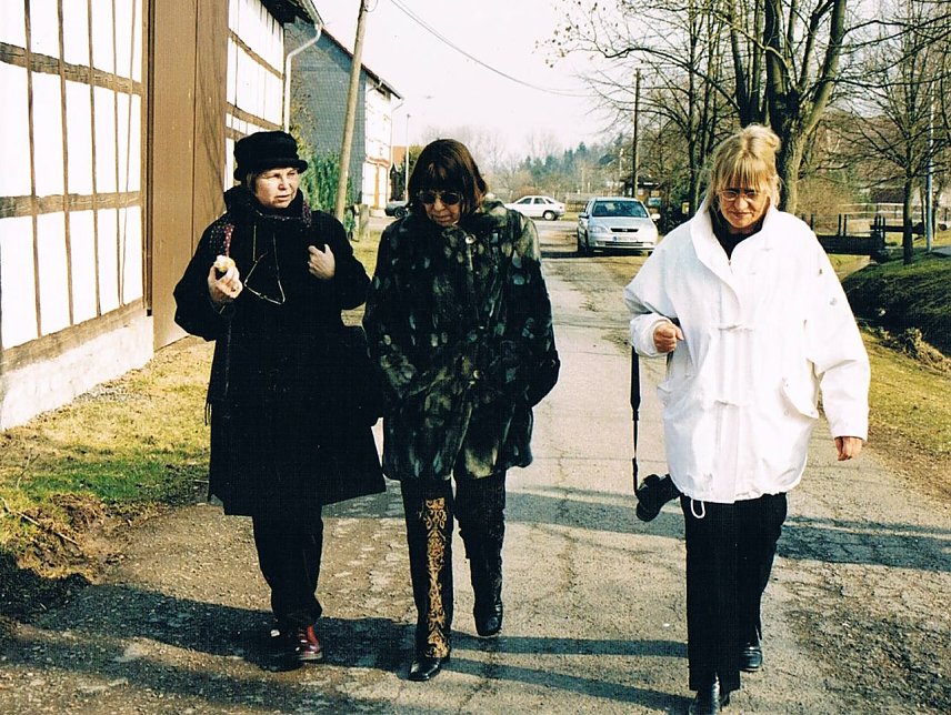 Bild: Sarah Kirsch in Limlingerode im Jahr 2003