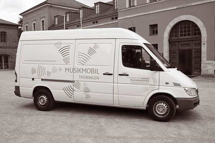 Bild: Musikmobil u.a. bei  Ilfelder Aktivtag