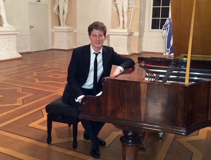 Bild: Alexander Krichel im Sondersh&auml;user Liszt-Konzert