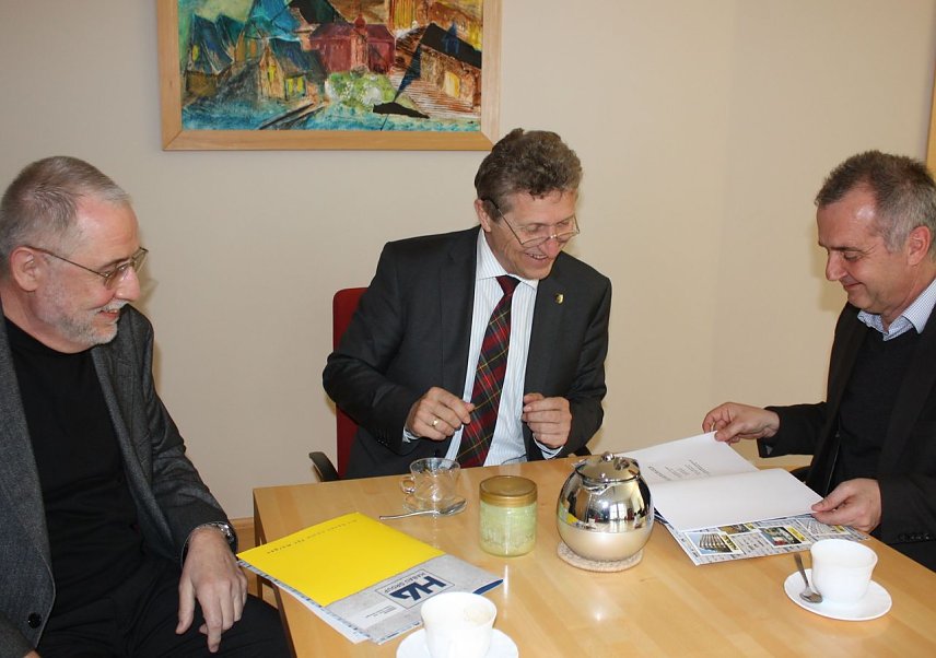 Bild: Von links: Handrek, Zeh, Stark