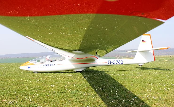 Bild:  Gelungener Saisonstart  der Segelflieger