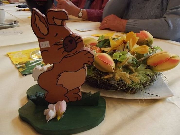Bild: Osterfeier mit kleinen &Uuml;berraschungen