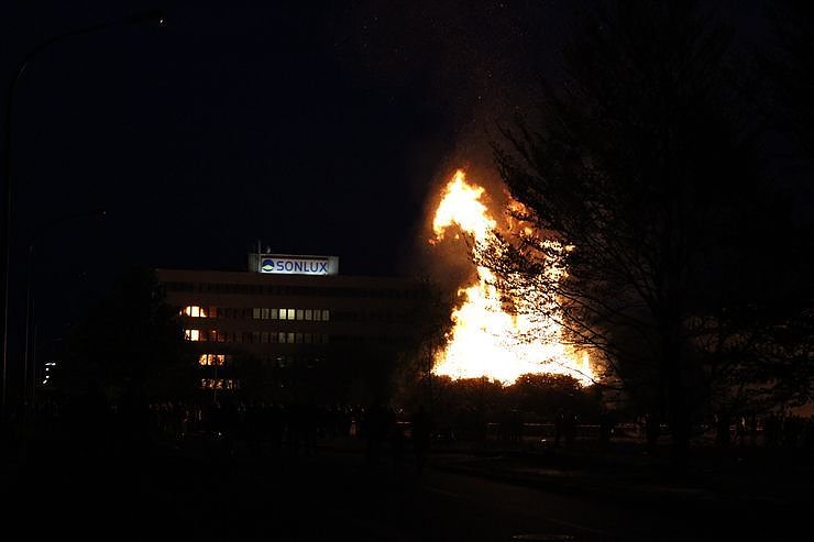 Bild: Bereits zum 6. Mal Osterfeuer im Gewerbegebiet