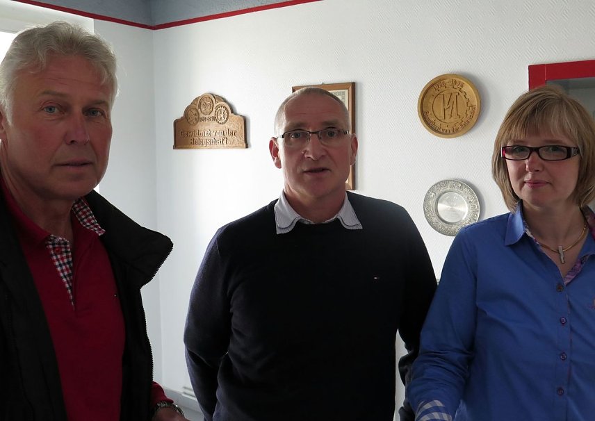 Bild: Von links: Hans-Joachim Junker, Thomas und Andrea Liebram