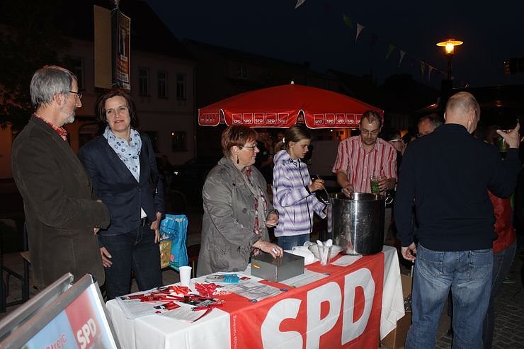 Bild: So ein Gewimmel auf dem Markt