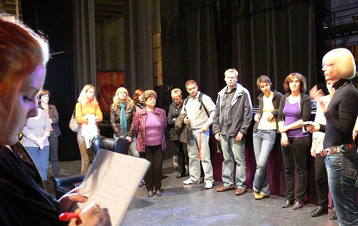 Bild: Lehrer im Theater