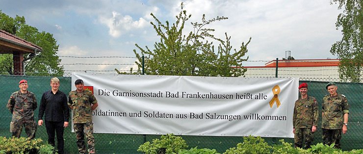 Bild: F&uuml;r Begr&uuml;&szlig;ung schon mal Banner