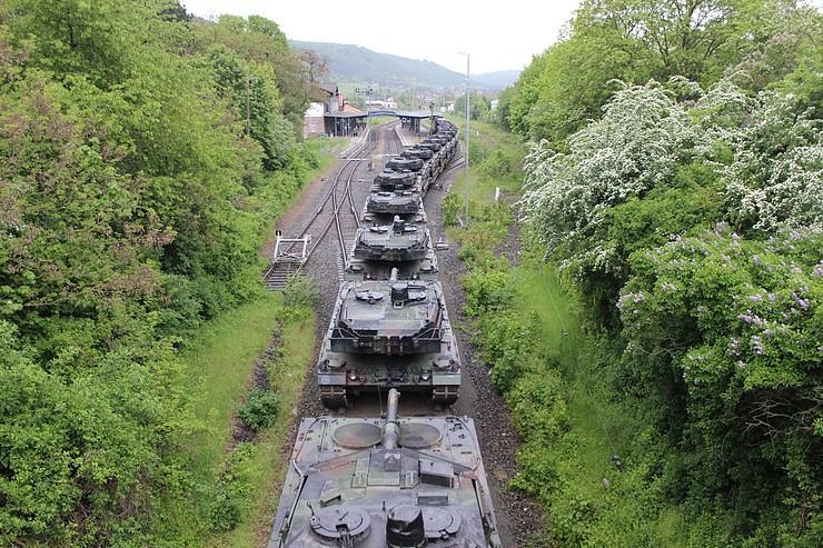 Bild: Die Panzer sind da