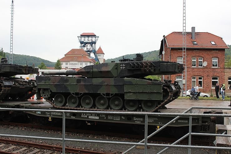 Bild: Die Panzer sind da