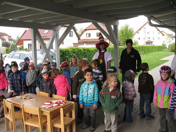 Bild: Mit Kindern ge&uuml;bt