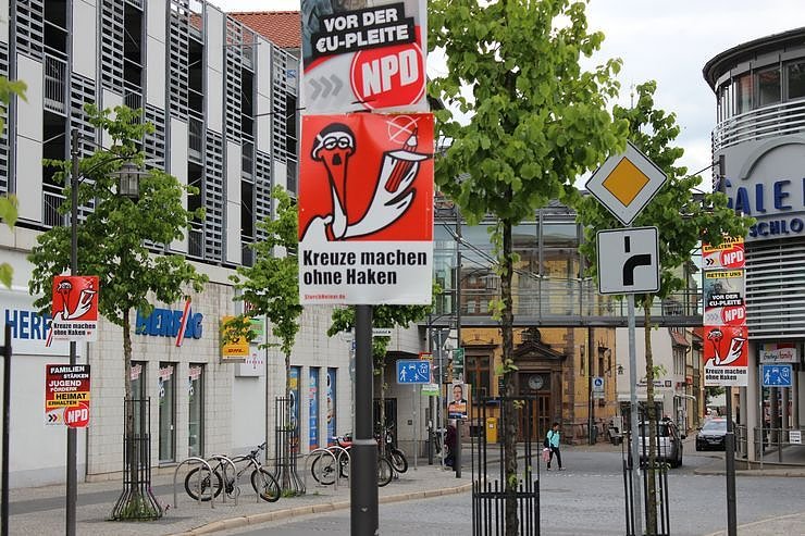 Bild: Kreuze machen ohne Haken