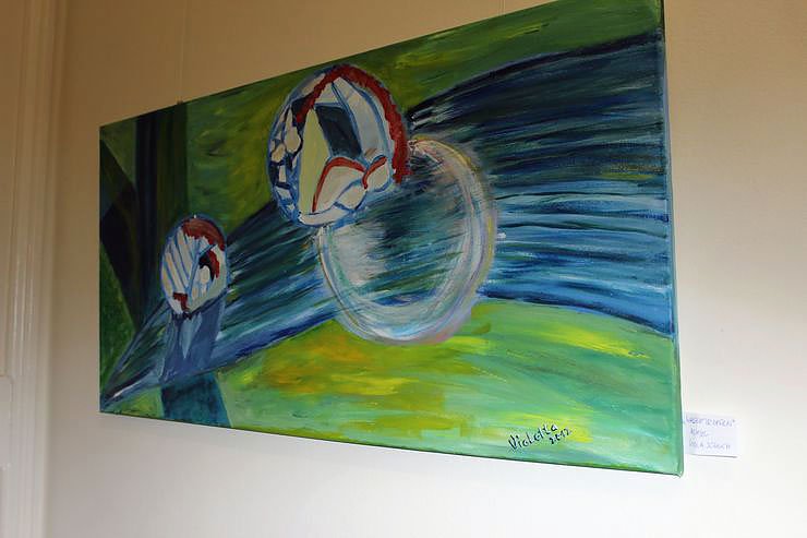 Bild: Neue Ausstellung in Musikschule