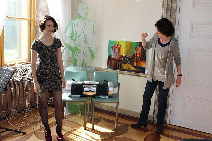 Bild: Neue Ausstellung in Musikschule