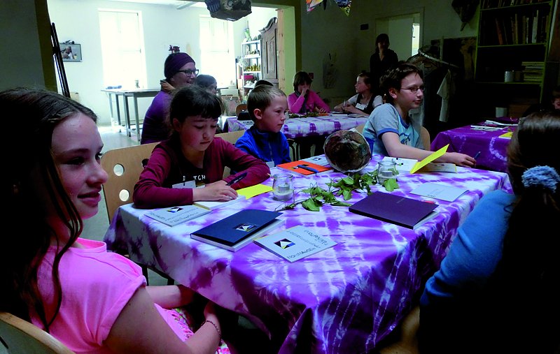 Bild: Erste Kinderkonferenz an der Jugendkunstschule