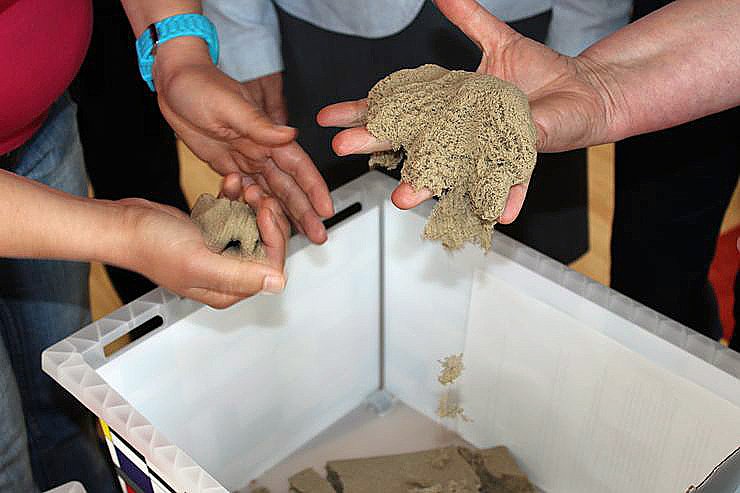Bild: Besonderer Sand zum Spielen