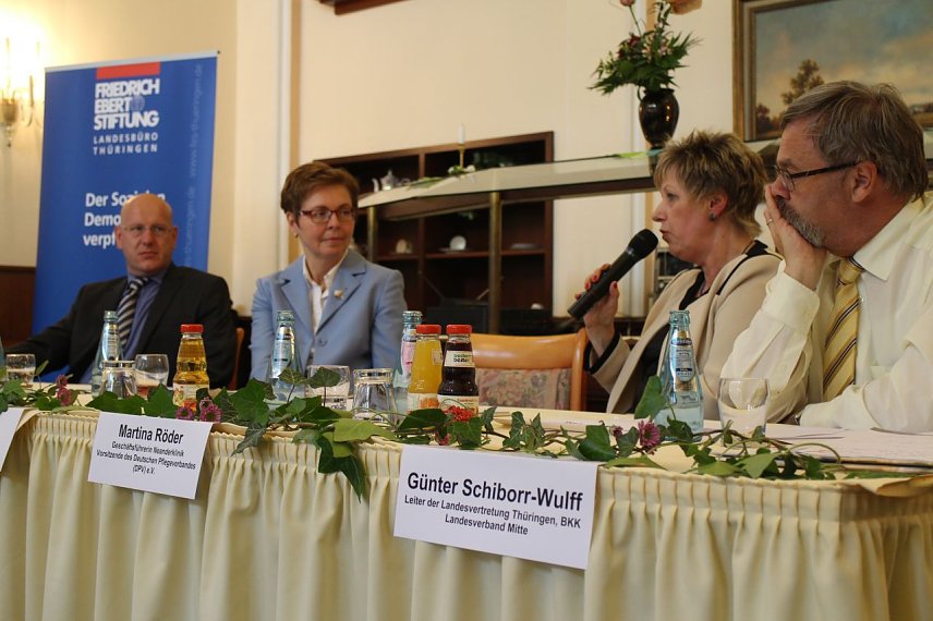 Bild: von links: Michael G&ouml;rk, Heike Taubert, Martina R&ouml;der, G&uuml;nter Schibbor Wulff