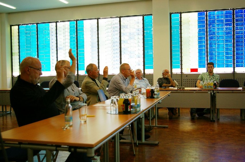 Bild: Wahlausschuss stimmt ab