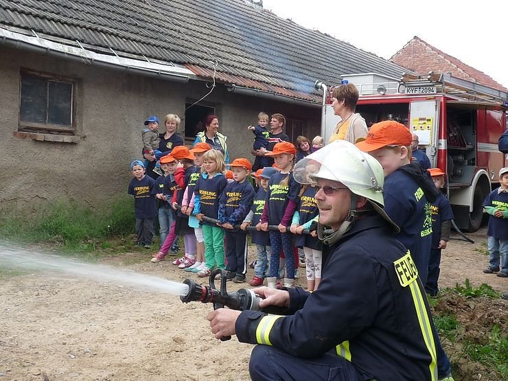 Bild: Gemeinsam Brand gel&ouml;scht