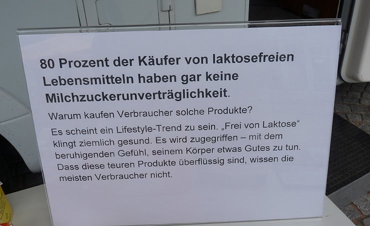Bild: Infomobil vor Ort