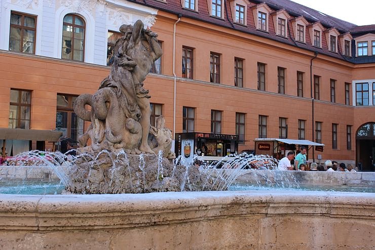 Bild: Residenzfest er&ouml;ffnet
