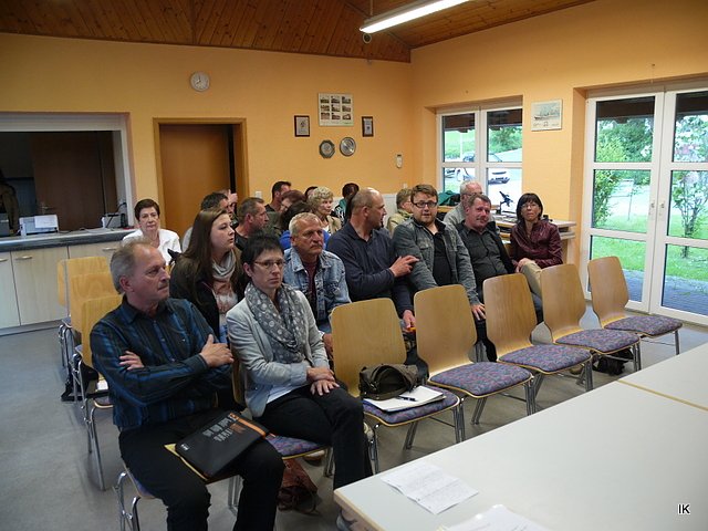 Bild: B&uuml;rgerversammlung in Kaltohmfeld